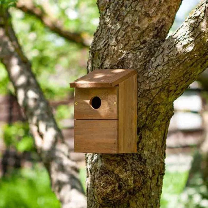 Classic Wooden Garden Bird Nest Box